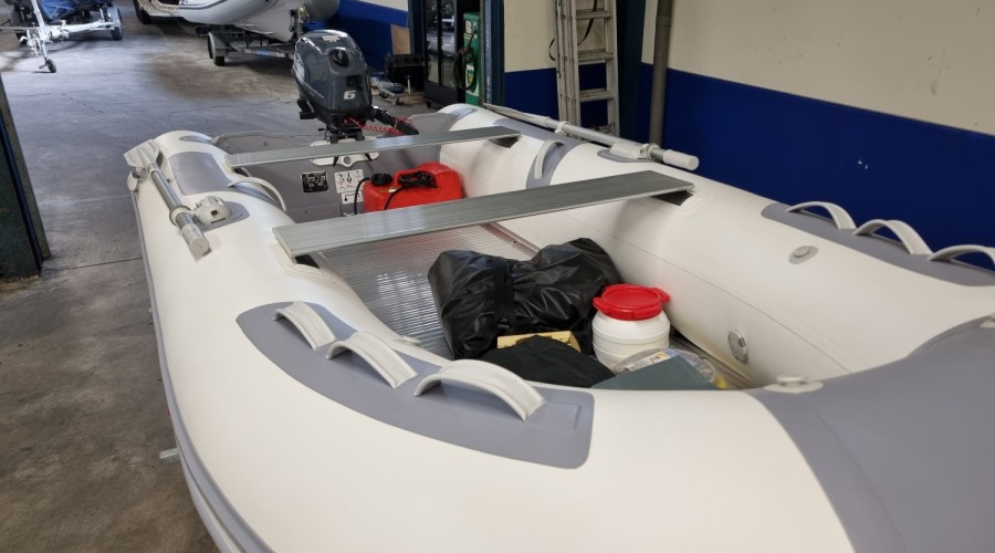 Zodiac Cadet 350ALU met Yamaha F6 en trailer (zéér compleet)