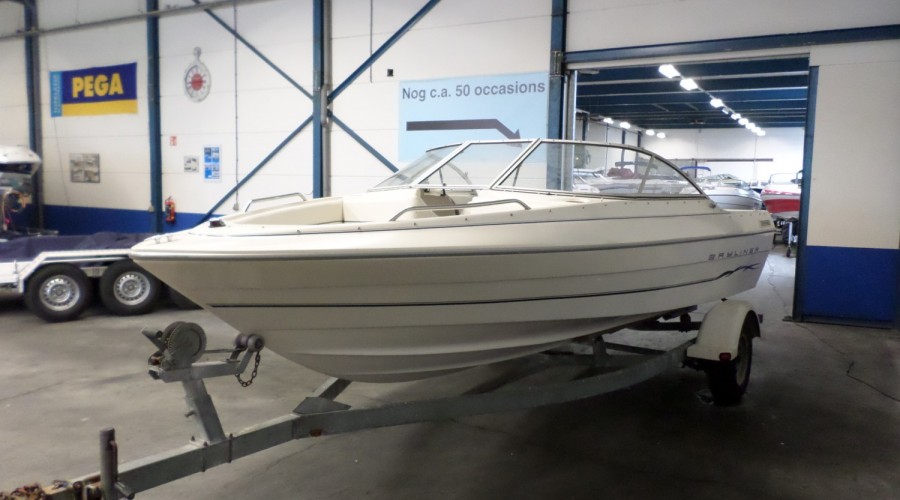 Bayliner 1950 Classic bowrider